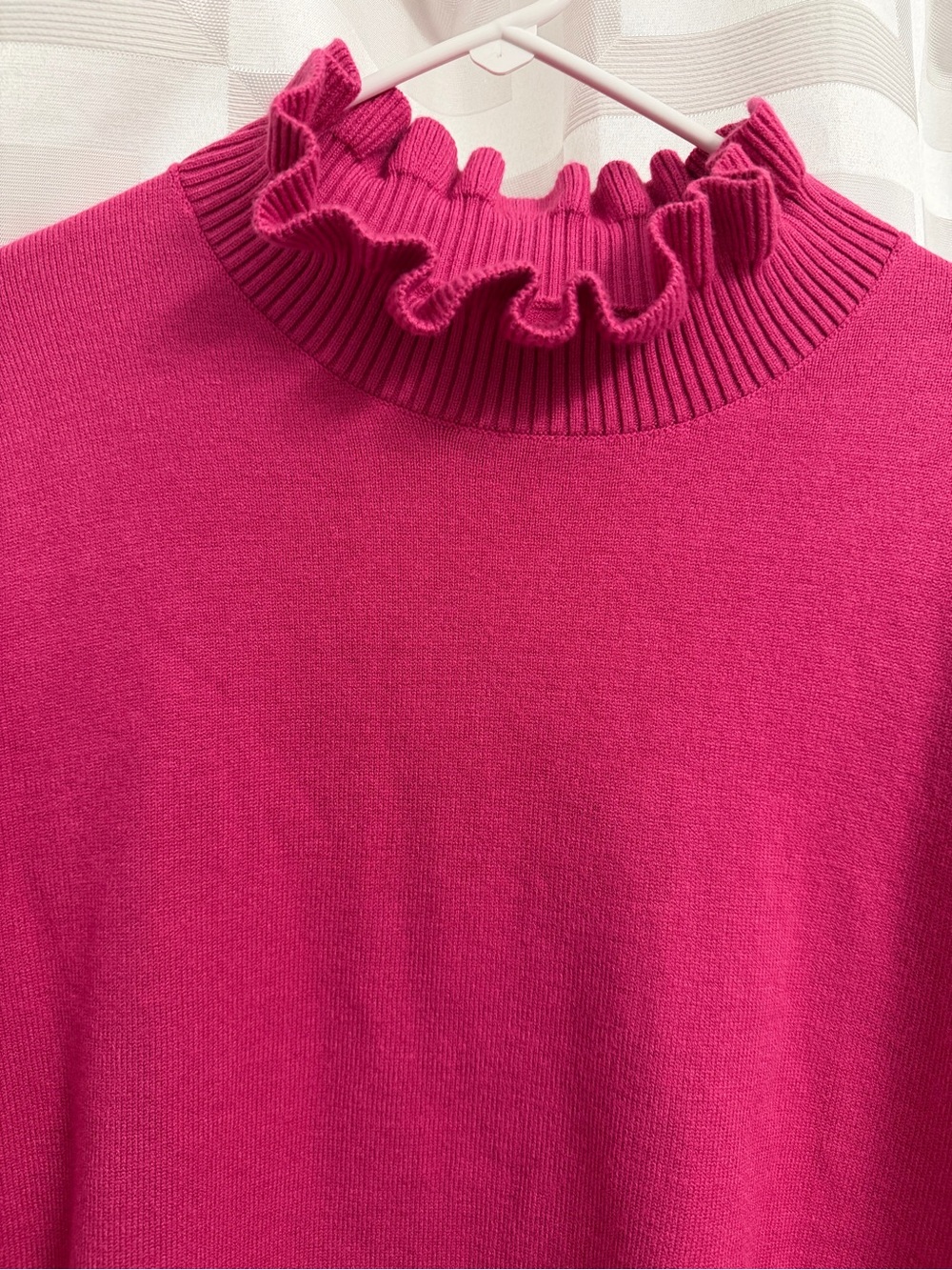 Rose pink ruffle neck sweater size large - Picture 2 of 4